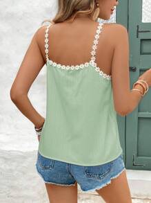 SHEIN Frenchy Áo ba lỗ hình hoa cúc, Áo ba lỗ trong kỳ nghỉ hè, Vải thớ rắn, Áo ba lỗ thông thường rộng rãi, Ren hoa cúc đụng chạm, Thích hợp cho kỳ nghỉ đi chơi, Hẹn hò lãng mạn - Màu xanh Bạc hà - Xem 2