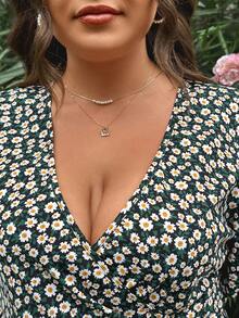Truni Blouse à manches courtes avec imprimé marguerite bohème pour femmes grande taille, avec col en V croisé et détail de lien sur le côté, pour l'été - Noir - Voir 4