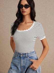 SHEIN Frenchy 女士夏季條紋和印花圓領短袖休閒T恤 - 白色 - 查看 6