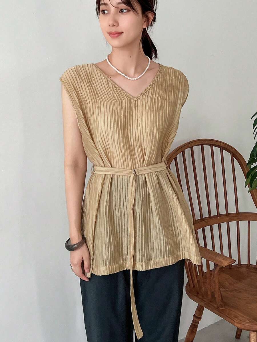 FRIFUL Women's Solid Color Textured V-Neck Waist Belt Tank Top - Khaki - View 1