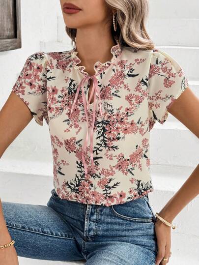SHEIN Clasi Blusa femenina fresca con estampado floral, dobladillo con volantes y frontal con lazo