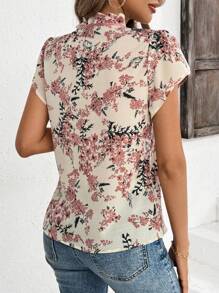 SHEIN Clasi Blusa femenina fresca con estampado floral, dobladillo con volantes y frontal con lazo