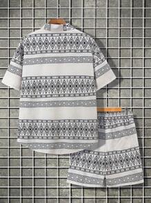 Manfinity Homme Set de camiseta de manga corta y shorts estampados simples para hombres