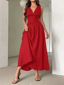 SHEIN Privé 女士法式風格高腰褶裥裙，無袖V領優雅2024新款連衣裙 - 紅色 - 查看 3