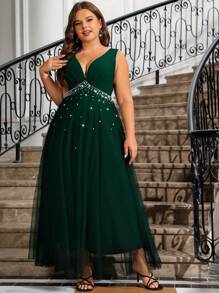 Cravure Plus Size Women's Simple Solid Color Sleeveless Mesh Decor Daily Wear Dress, For Christmas Maxi Women Outfit Wedding