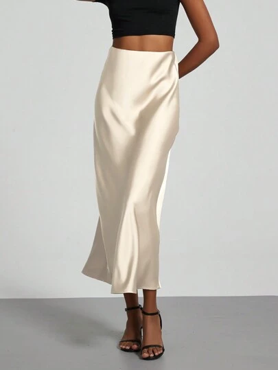 Chân váy maxi nữ Se-Helo Fashion chất liệu satin co giãn - Màu be, kiểu dáng thường ngày, thích hợp cho mùa xuân.
