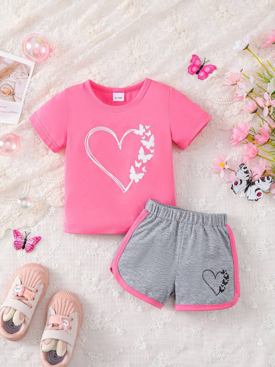 Conjunto veraniego informal para bebé niña con camiseta de manga corta y pantalones cortos impresos con corazones y mariposas - Rosa - Ver 1