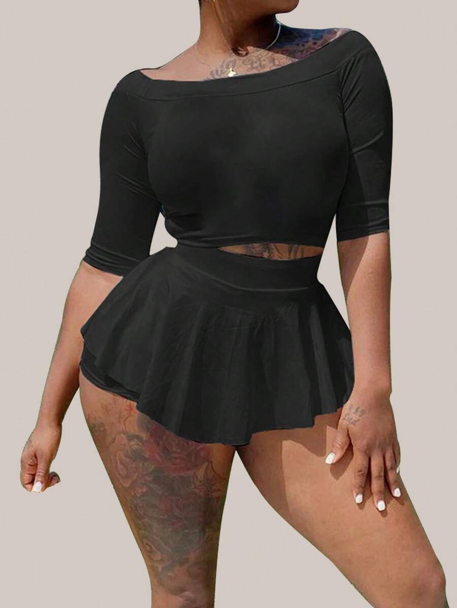SHEIN Slayr Plus Size Summer Sexy Solid Color Slim-Fit Cropped T-Shirt Mini Skirt 2pcs Set - Black - View 1