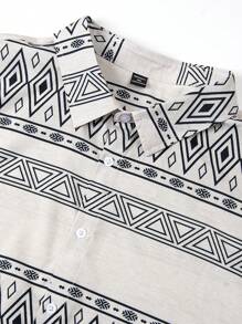 Manfinity Homme Set de camiseta de manga corta y shorts estampados simples para hombres