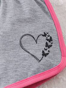 Conjunto veraniego informal para bebé niña con camiseta de manga corta y pantalones cortos impresos con corazones y mariposas - Rosa - Ver 4