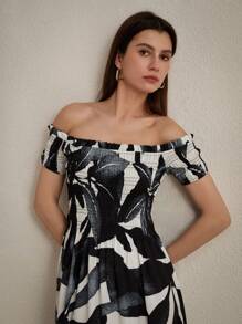 Aveloria Modichic 隨機印花簡約黑白輪廓紋理布料露肩設計女士夏季連衣裙，花朵早午餐裙 - 黑色 - 查看 2