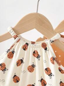 Cozy Pixies Newborn Baby Girl/Boy Multicolor Cartoon Insect/Animal Pattern Knitted Soft Comfortable Breathable Round Neck Sleeveless Romper Shorts, 2pcs Set, With Opening Buttons, Suitable For Summer Leisure Outfits At Home, Outdoors, Vacations, Travels, Beach, Seaside, Etc.