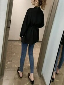 Camisa Feminina de Manga Longa com Colarinho de Terno, Cor Liso, com Botão e Cinto de Cintura