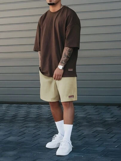 Manfinity Homme Men's Youthful Street Style Sporty Short-Sleeve T-Shirt And Shorts Set, For Music Festivals And Daily Outfits, Gift For Boyfriends Or Husbands, Reflecting Streetwear And Y2K Styles, Men Two Pieces Outfits, Men's Printed Short Sleeve Top And Shorts Set, Cozy Outfits