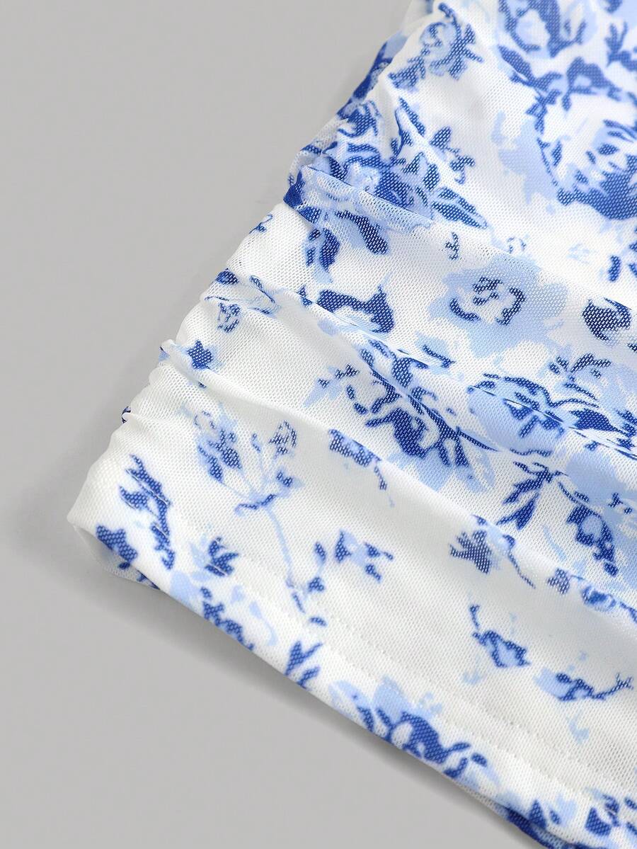 SHEIN Teen Girls Blue & White Flower Printed DoubleLayered Mesh Knit