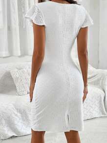 SHEIN Vestido casual de manga corta para embarazadas con cuello en V de unicolor, diseño de abullonado, calado y bordado, para el verano