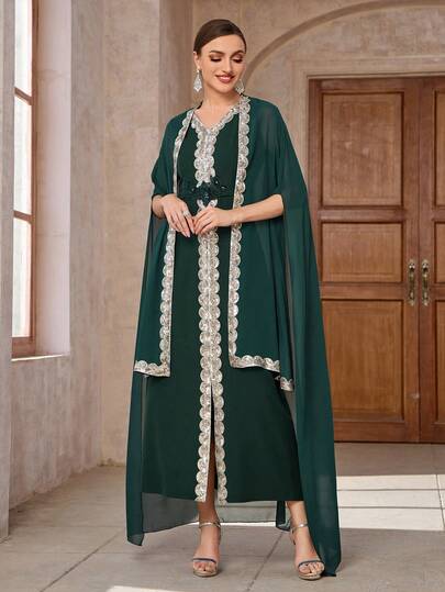 Loose Fit Chiffon Ladies' Arabian Dress With Green Lace Patchwork