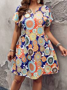 SHEIN LUNE Vestido Plus Size solto com mangas morcego e decote em V com estampa - Multicolorido - Visão 5