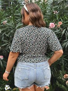 Truni Blouse à manches courtes avec imprimé marguerite bohème pour femmes grande taille, avec col en V croisé et détail de lien sur le côté, pour l'été - Noir - Voir 2