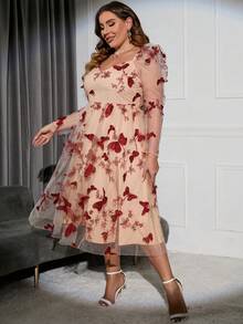 Double Crazy 大碼蝴蝶貼花雞心領口泡泡袖網紗連衣裙