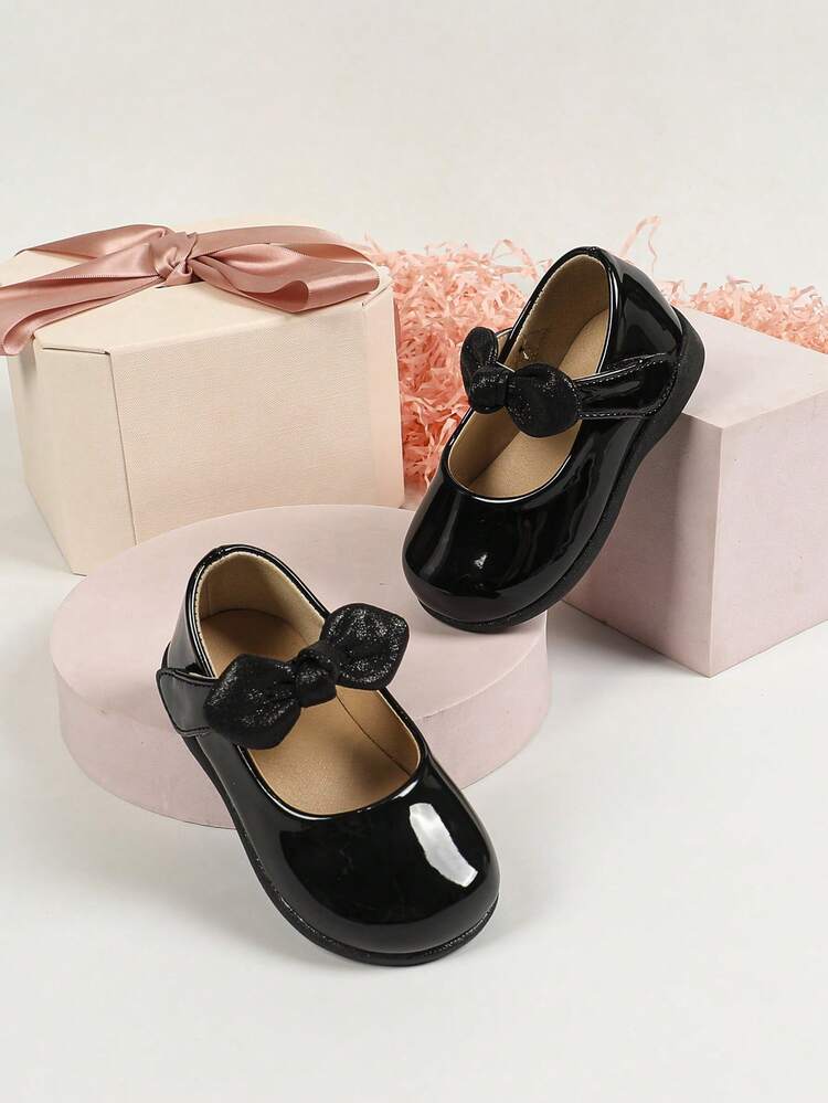 1 par de zapatos planos negro para niñas, para caminar al aire libre y en interiores, lindos zapatos para bebés y niños pequeños, zapatos de moda para bebés - Negro - Añade 7