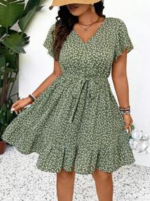 SHEIN Frenchy Đầm mini tay ngắn cổ chữ V mùa hè cỡ lớn có hoa và viền xù xù, Quần áo cổ điển cho nữ, Quần áo bé gái mười hai, Quần áo đi học lại - màu xanh lá - Xem 3