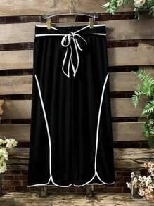 大尺碼女士夏季鬆身2入組套裝，圓領露肩短袖上衣和寬腿褲配腰部打結裝飾 - 黑與白 - 查看 6