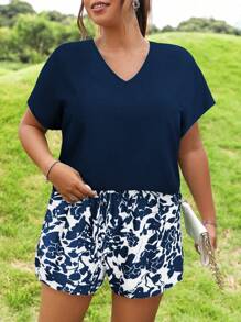 Calvaya Random Print Plus Size Solid Color V-Neck Batwing Sleeve Summer Top And Shorts 2pcs Set