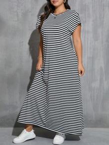 SHEIN Essnce Women's Plus Size Round Neck Black & White Striped A-Line Short Sleeve Dress With Side Pockets, For Summer