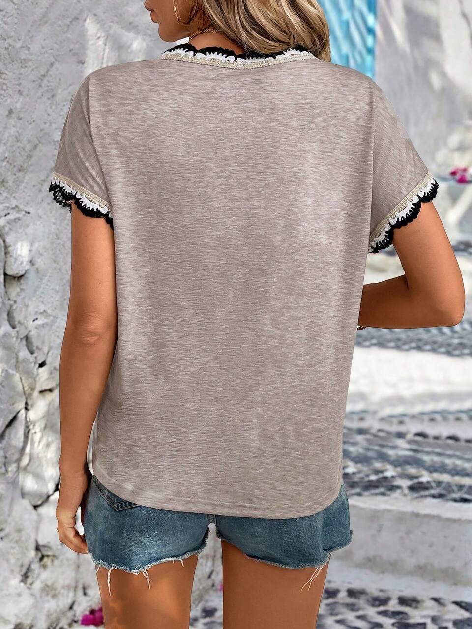 Women's Summer Contrast Color V-Neck Short Sleeve Casual T-Shirt