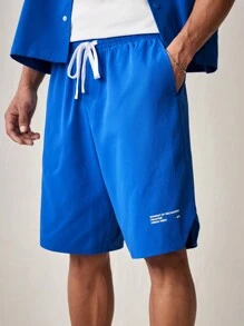 Manfinity RebelGame 男裝時尚日常青年休閒純色印花短袖襯衫和短褲套裝，2件組 - 藍色 - 查看 6