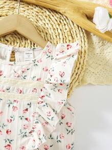 SHEIN Vintaside Kids Conjunto de top y falda con volantes con estilo rural y estampado floral diminuto para niña joven - Multicolor - Ver 6