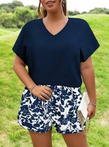 Calvaya Random Print Plus Size Solid Color V-Neck Batwing Sleeve Summer Top And Shorts 2pcs Set