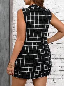 SHEIN Clasi Conjunto de chaleco sin mangas y falda a cuadros en blanco y negro de talla grande - Blanco y Negro - Ver 2