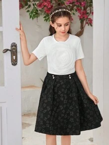 SHEIN Tween Girl's 2pcs Gorgeous And  Set: Oversized 3D White Flower T-Shirt & Black Jacquard Dress