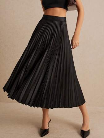Poéselle Solid Pleated Skirt