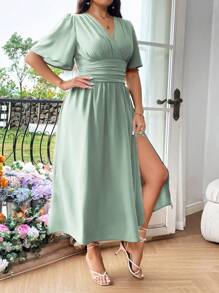 SHEIN Clasi Plus Size Solid Color V-Neck Ruffle Waist Party Dress Maxi Women Outfit - Mint Green - View 4