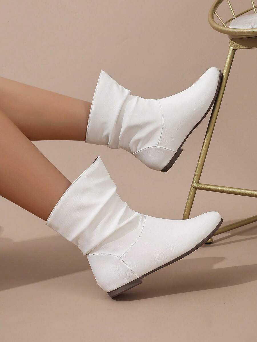 Fall/Winter 2025 White Pleated Flat Sole Slip-On Women's Fashion Boots