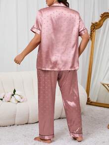 Plus Size Stretch Satin Heart Pattern Pajama Set With Lapel Collar And Front Opening