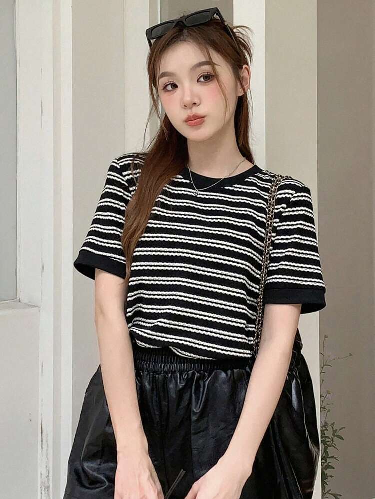 Women's Summer Striped & Printed Round Neck Short Sleeve Casual T-Shirt
