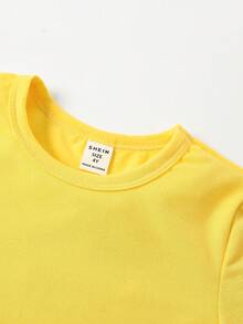 Conjunto de 2 piezas informal para niños pequeños, camisa de manga corta con estampado de coche de dibujos animados y pantalón de longitud media, conjunto de moda - Amarillo - Ver 4