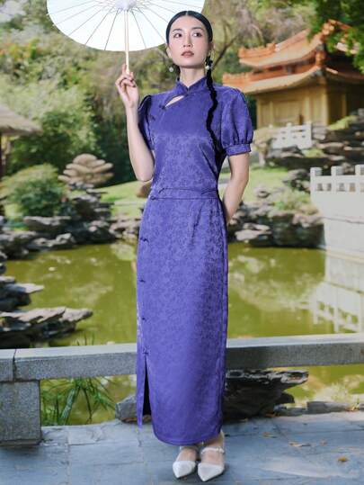 EastFlair Nuevo conjunto de top corto de cuello cheongsam y falda asimétrica ajustado de estilo chino, con estampado floral jacquard morado