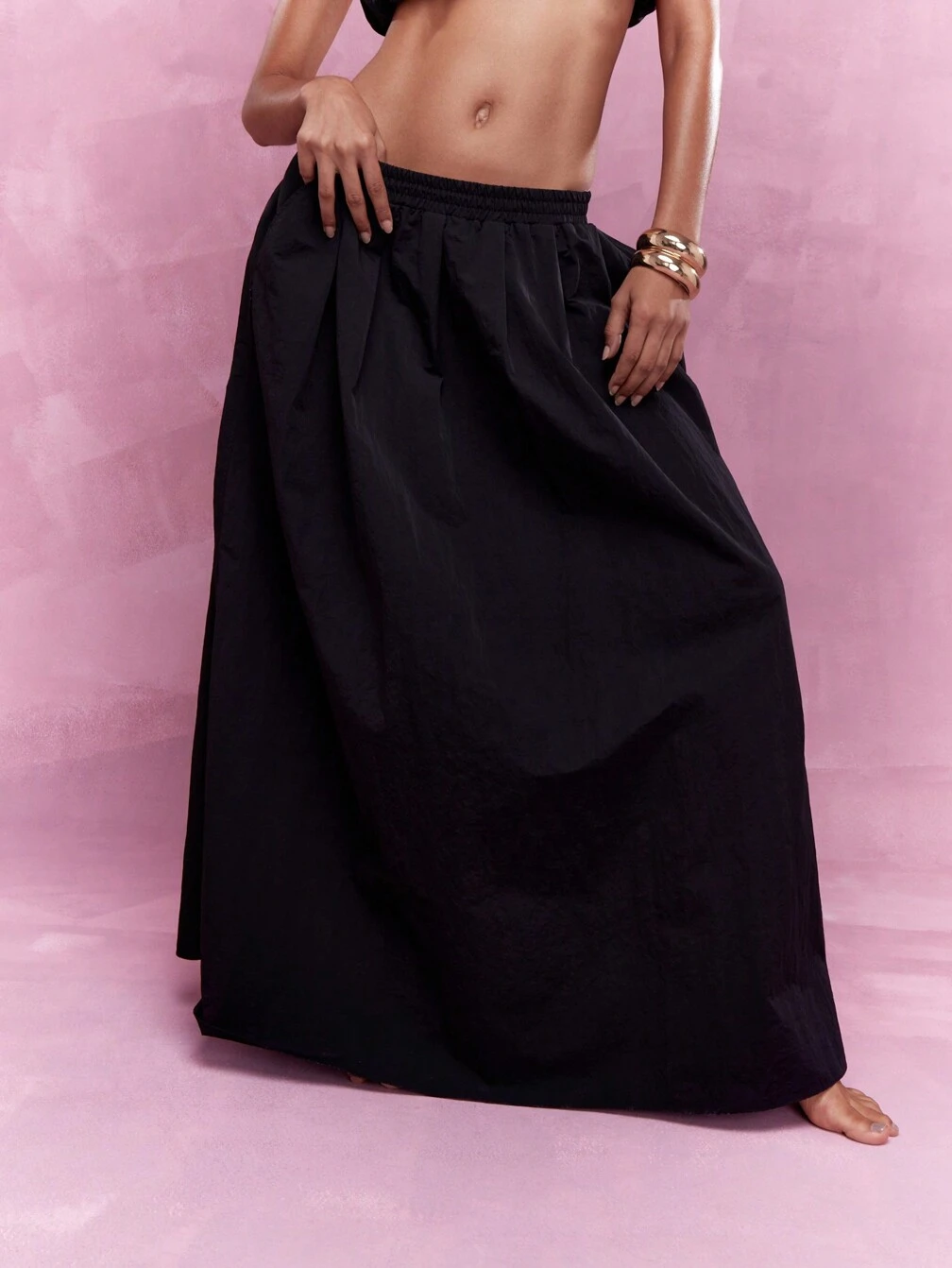 missguided pleated maxi dress MISSGUIDED Halter Neck Pleated Maxi Dress With Open BackMISSGUIDED