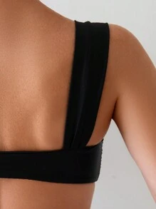 Top de bikini cruzado en unicolor y sexy para vacaciones de verano