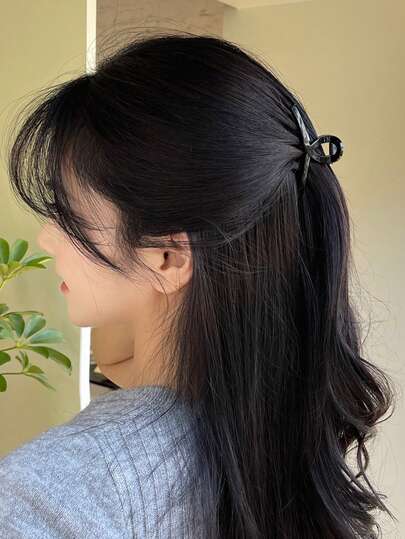 DAZY Solid Color Simple Hair Claw Suitable For Daily Wear Claw Clips Hair Clips Hair Jaw Clip Hair Clamps Hair Clutch Hair Catcher Clip