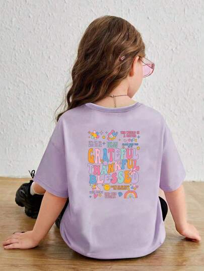 少女們可愛的休閒印花短袖t恤,有卡通和標語印花