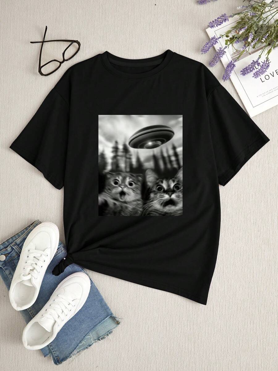 SHEIN EZwear Cat & Spaceship Print Short Sleeve T-Shirt - Black - View 1