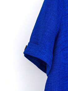 SHEIN LUNE 大碼圓領純色紐扣點綴短袖上衣和長褲夏季休閒度假2件套裝 - 藍色 - 查看 3