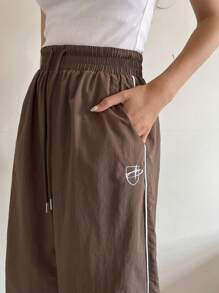 DAZY Ladies' Casual Side Striped Printed Drawstring Waist Pants With Pockets - Brown - View 4