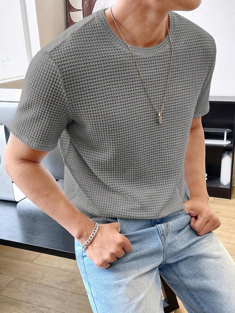 Mainfolk Kaos Pria - Grey - View 1